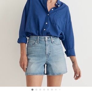 Madewell Curvy Perfect Midlength Short size 30